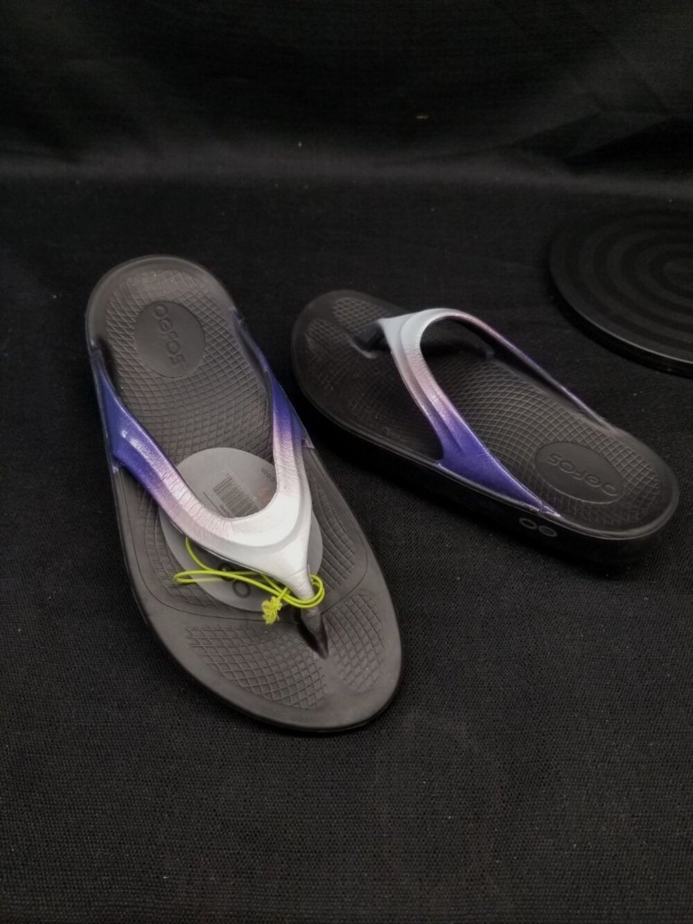 OOFOS Women's OOLALA LUXE CALYPSO Size 6 NEW WITH TAGS!